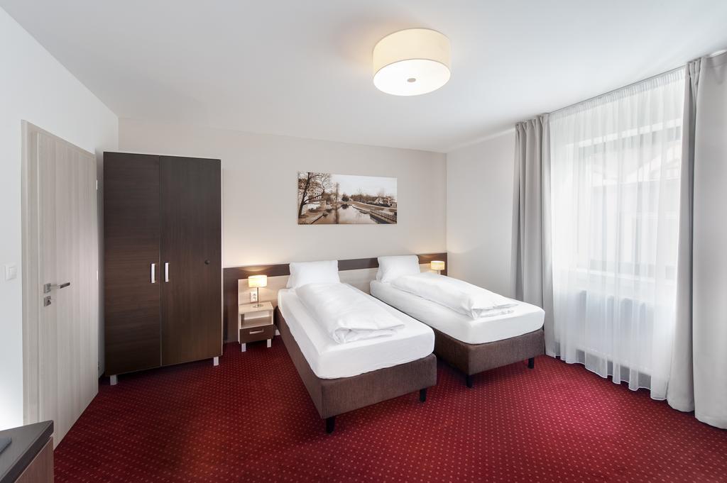 Wellness Penzion U Gigantu Plzen Luaran gambar